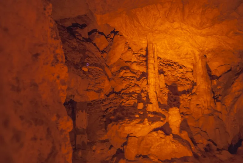 Caverna de Insuyu — lagos subterrâneos nos arredores de Burdur
